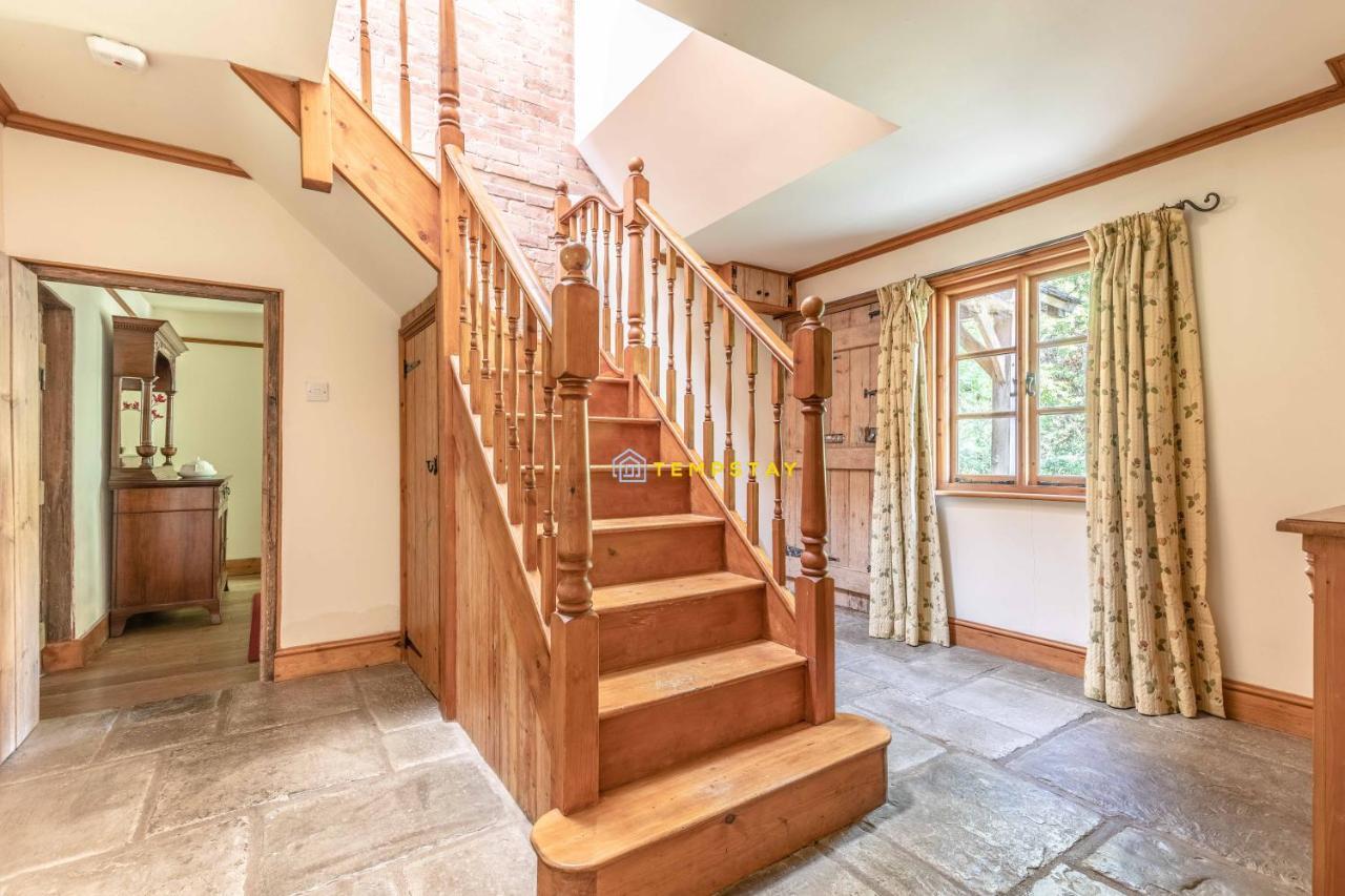 Chestnut Cottage - Stunning Countryside Views! Parking, 4 Bed, 3 Bathrooms White Waltham Kültér fotó