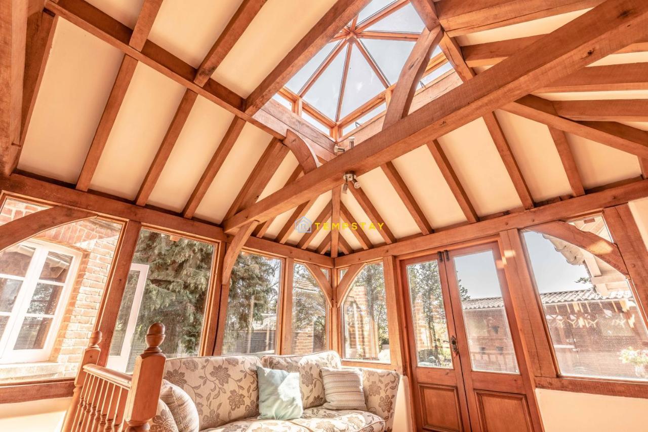 Chestnut Cottage - Stunning Countryside Views! Parking, 4 Bed, 3 Bathrooms White Waltham Kültér fotó