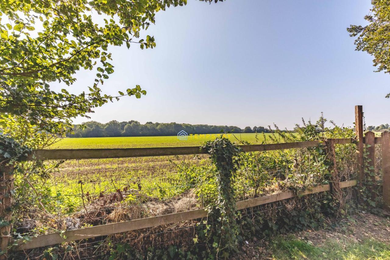 Chestnut Cottage - Stunning Countryside Views! Parking, 4 Bed, 3 Bathrooms White Waltham Kültér fotó